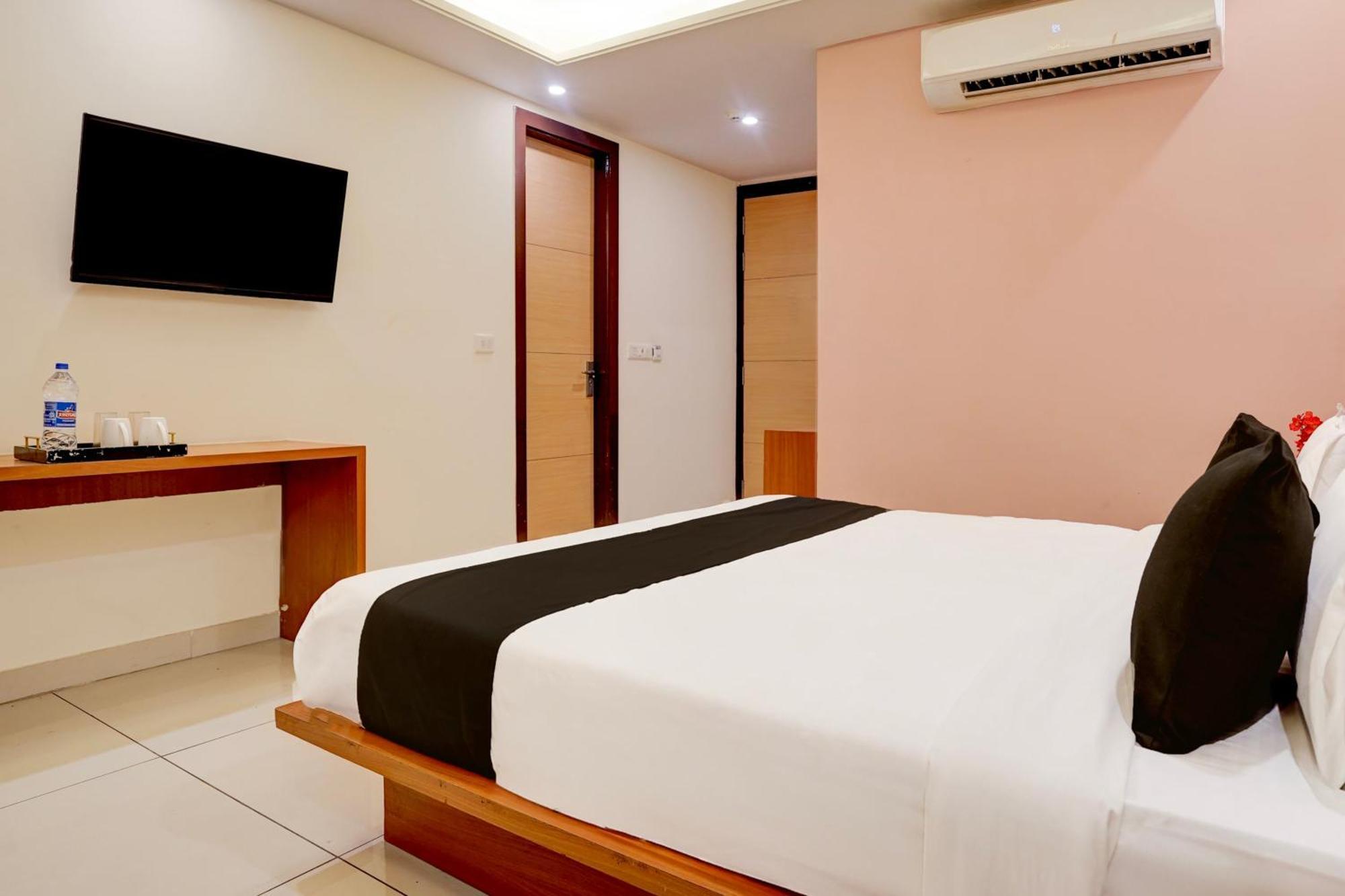 Hotel Super Townhouse Airport Road Delhi Nowe Delhi Zewnętrze zdjęcie