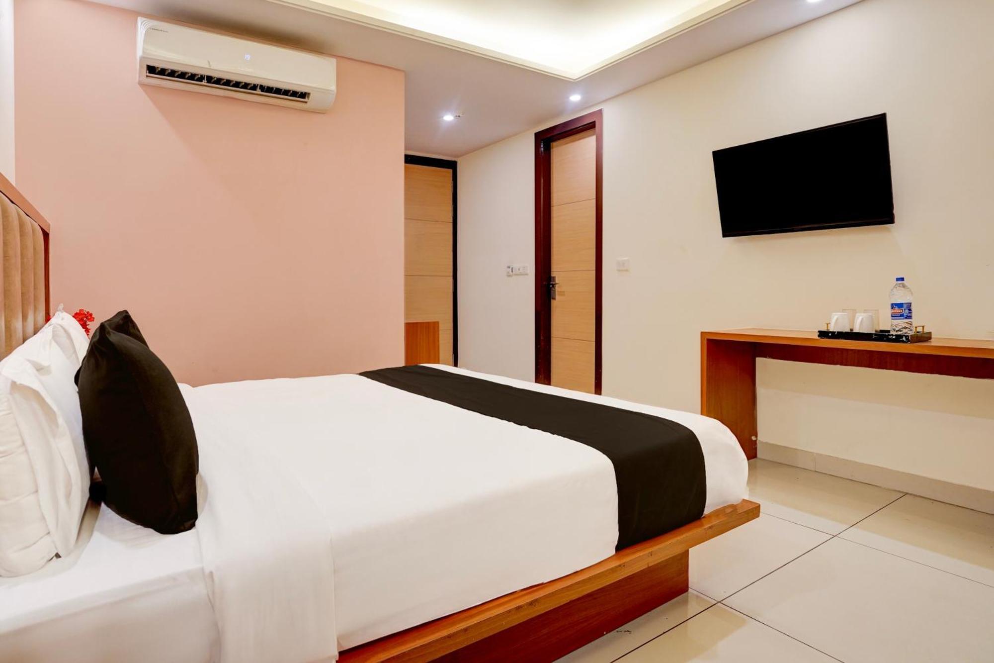 Hotel Super Townhouse Airport Road Delhi Nowe Delhi Zewnętrze zdjęcie