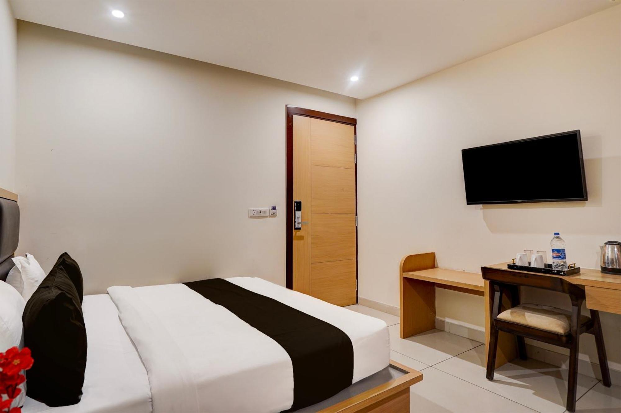 Hotel Super Townhouse Airport Road Delhi Nowe Delhi Zewnętrze zdjęcie